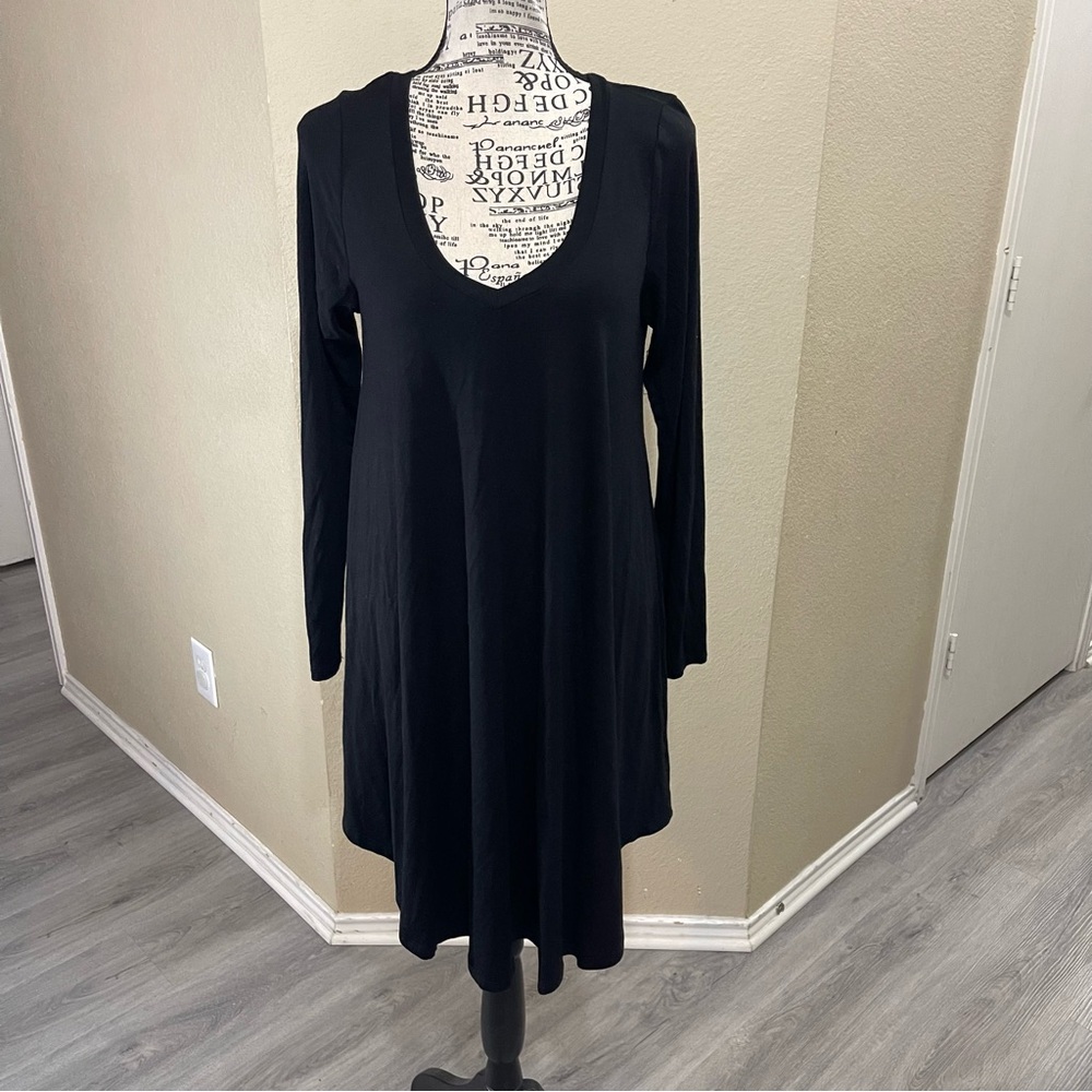 Reborn Black V-Neck Long Sleeve Dress